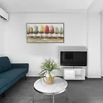 Ipanema, Nilie Hospitality Mgmt