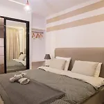 Cutest White-Tower Apartment With A Private Patio