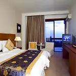 Nepheli Hotel