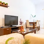 F & B Collection - 2 Bedroom Flat