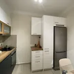 Crimson Suite: 1-Bedroom Apartment In Thessaloniki