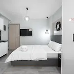 Calme, Nilie Hospitality Mgmt