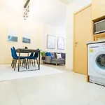 Niovi, Stylish Apartment Near The Waterfront