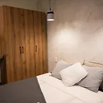 Cozy Central Apartment