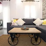 Galerius Arch Apartment
