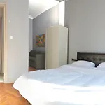 Egnatia Central Spacious 3 Bd Apt In Thessaloniki