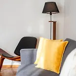 Houseloft Cityscape Bliss
