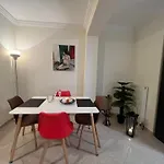 Quirky & Classy Flat In Salonika