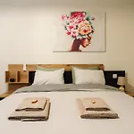 Floret Apartment