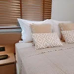 Luxe Boutique With Balcony