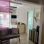 Chic & Cozy Apartment