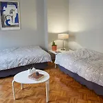 Bright Bright A Central Apartment With Balcony