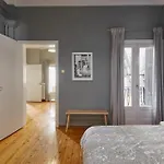 Bright Bright B Central Apartment With Balcony