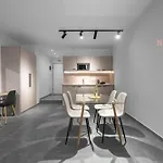 P30, Nilie Hospitality Mgmt
