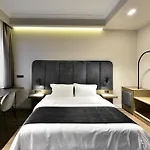 Roomore Apartments