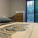 2 Bedroom Family Apartment With Free Parking