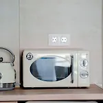 Coloris Aureus Room