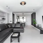 Nero Luxury Suites By Zennova