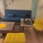 Floating, Cosy Studio 8\' Walk From The Seaside