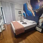 Master1 Seaside Lux Apartment