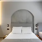 Loena Luxury Suites