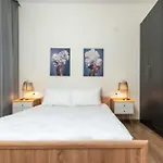 Houseloft Grand Vista