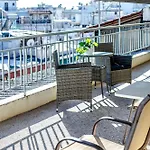 Shiny And Relaxing 5Th Floor Apartment
