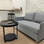 The White Loft - Explore Center By Foot