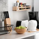 Spacious 82 M2 Two Bedroom Classy Apartment Near City Center