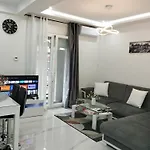 Λαμπερό Διαμέρισμα 2