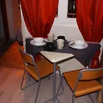 Amazing Studio 10 Minutes Walk Center