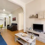 Private Pristine Balcony Home- Heart Of The Center
