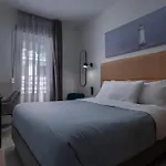 Embassy Elegant Suite