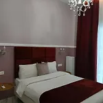 Black Onyx Comfort Suites