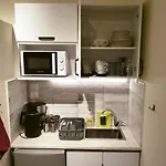 Urban Deluxe Apartments Ad