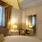 Elegant Tsimiski Neoclassical Apartment