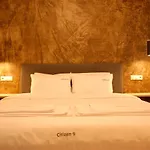 Citizen 9