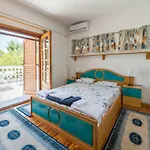 Villa Ampelos