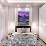Metro Apartment