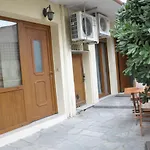 Frida\'S House In Old Town Thessaloniki