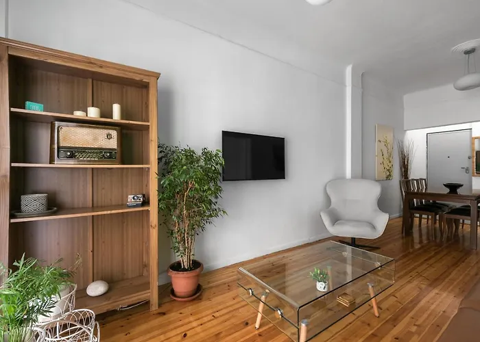 F & B Collection - Flat For 6