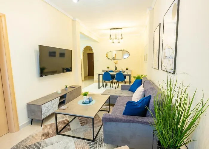Niovi, Stylish Apartment Near The Waterfront