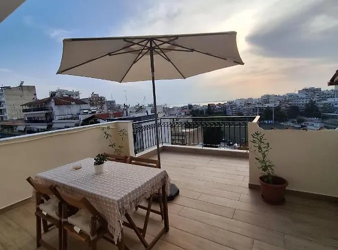 Sunset Rooftop Apartment