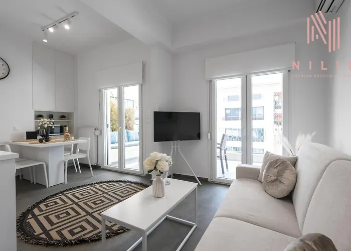 Lusso Bianco, Nilie Hospitality Mgmt