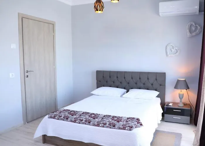 Erikos rental rooms