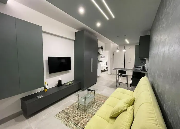The Grεεn Apartment