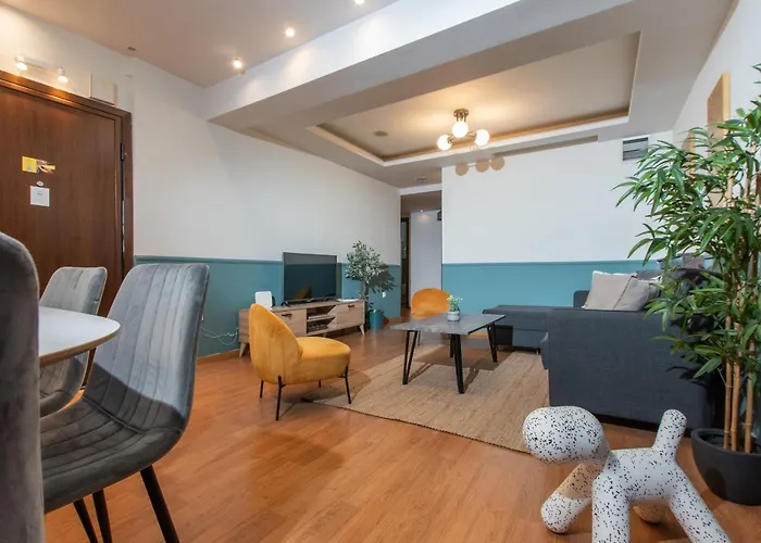 Houseloft Cosmopolitan Comfort