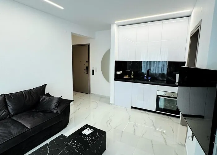 Eden Luxury Suite #2