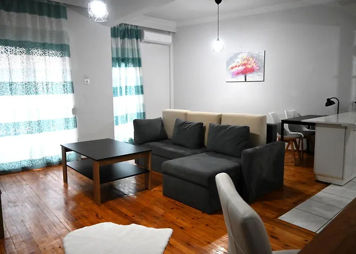 Thessaloniki Tsinari 2 Bedroom With Patio
