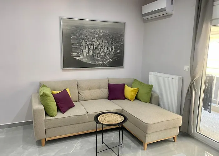 Central Functional Apartment II